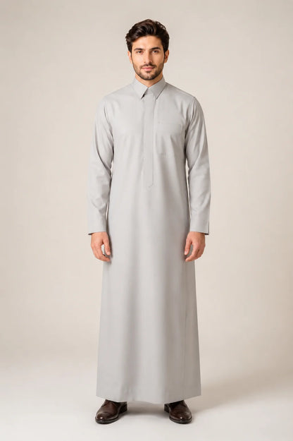 Light Grey Classic Saudi Thobe for Men with Turn-Down Collar – Premium Everyday Islamic Thobe for Modern Gentlemen
